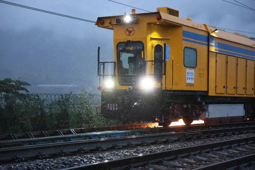 中国2121非凡2024年度“双百行动”“科转业动”专项查核再创佳绩