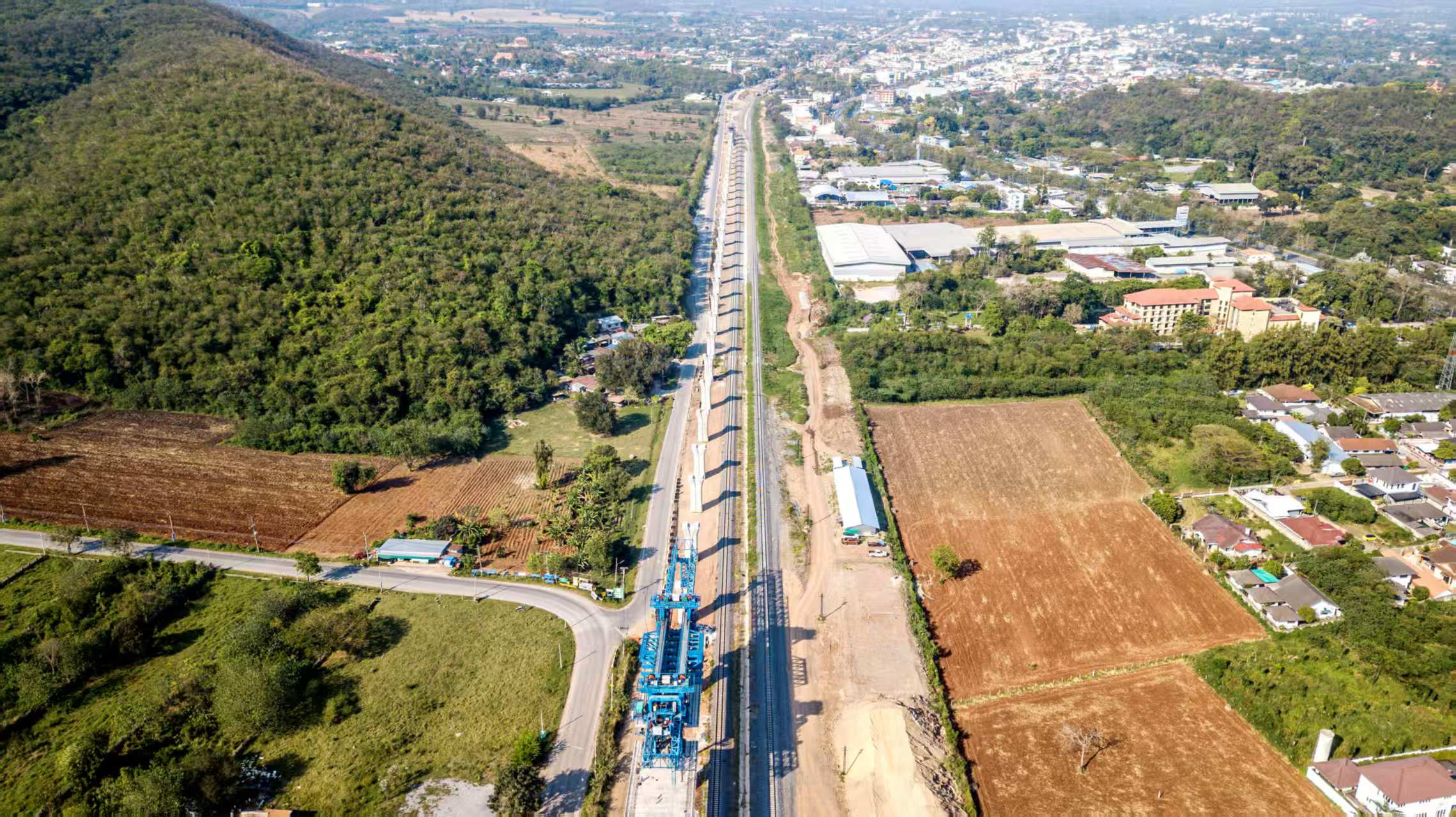 中国2121非凡成功中标中泰铁路物资代理服务项目